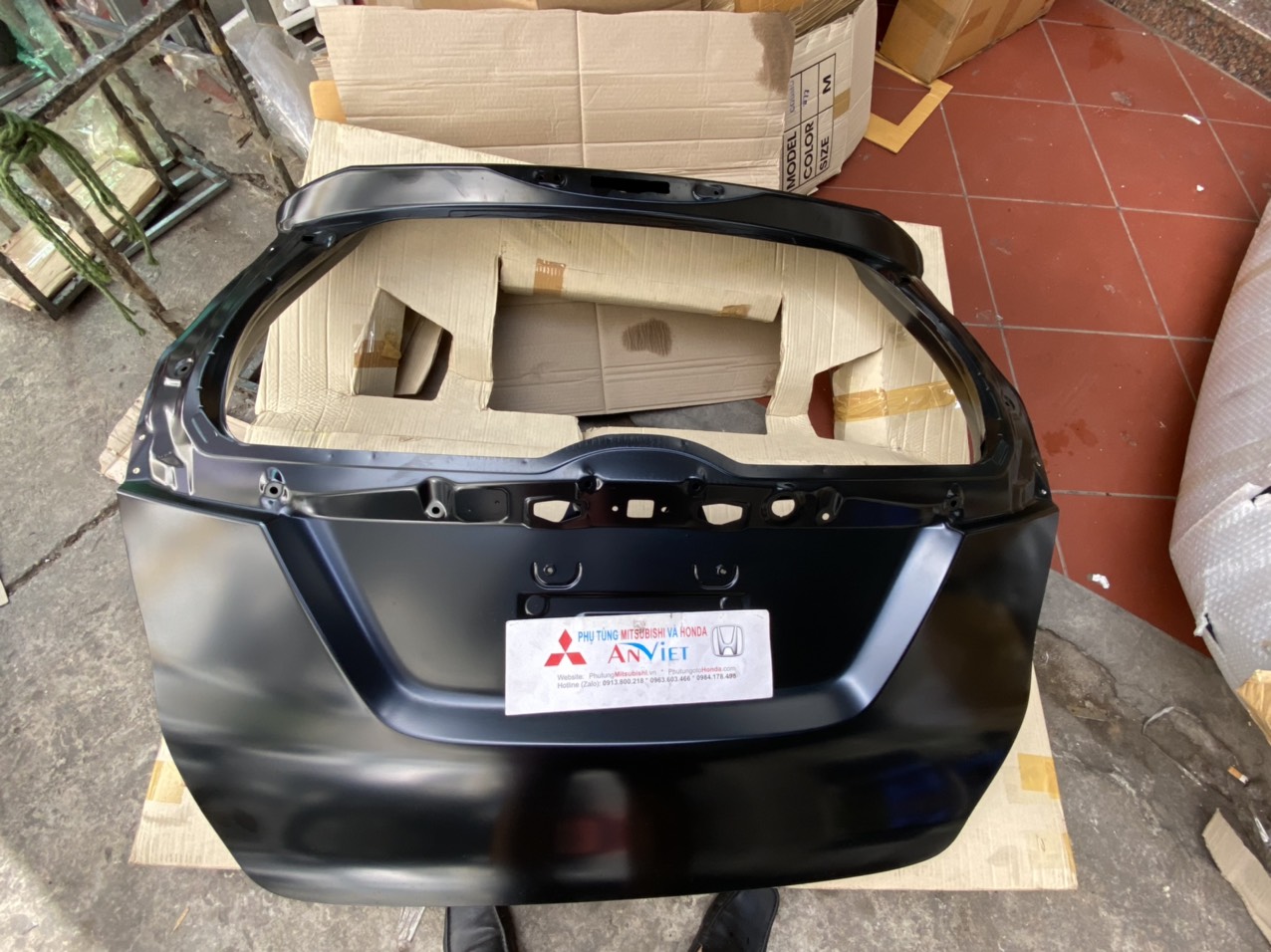 Cánh cửa hậu xe Honda Jazz